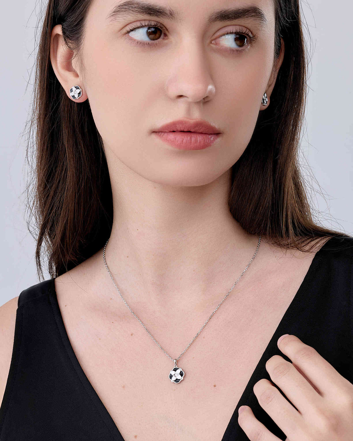 Fleur d’Émail Halskette - 8332800