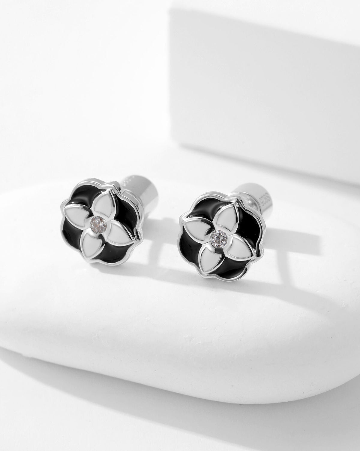 Fleur d’Émail Ohrring - 8342910