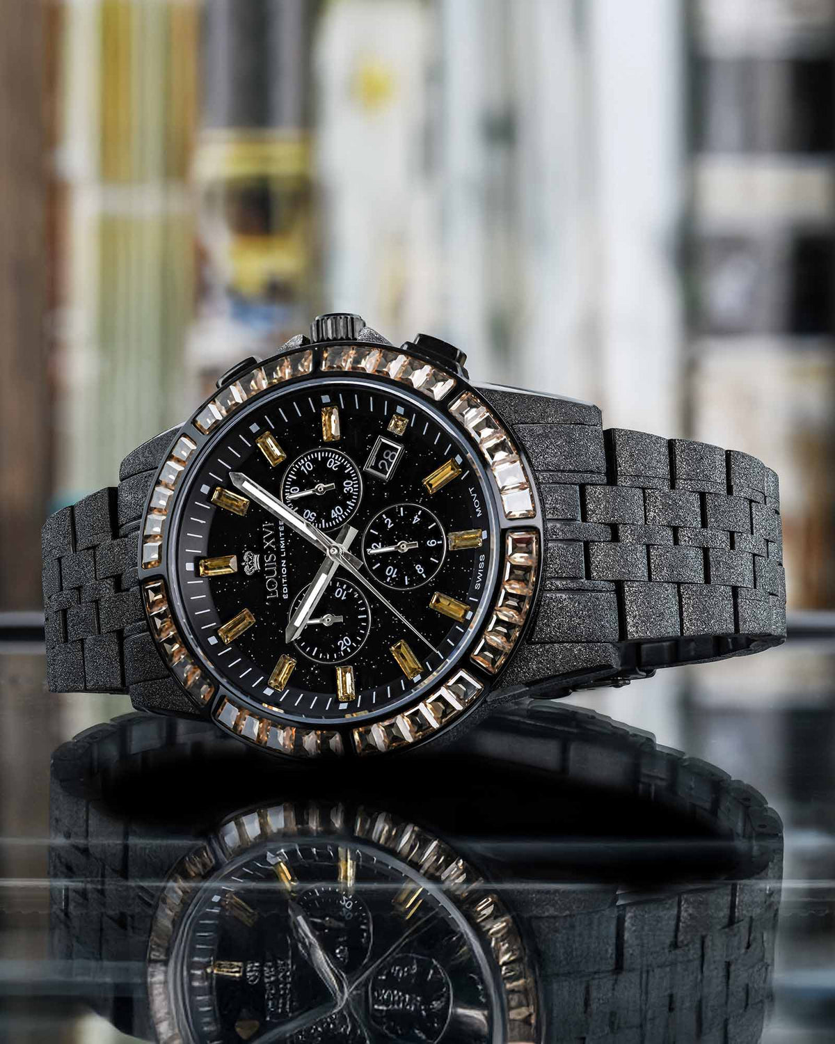 Majesté Frosted Iced Out 1183 Desert Gold - 43mm