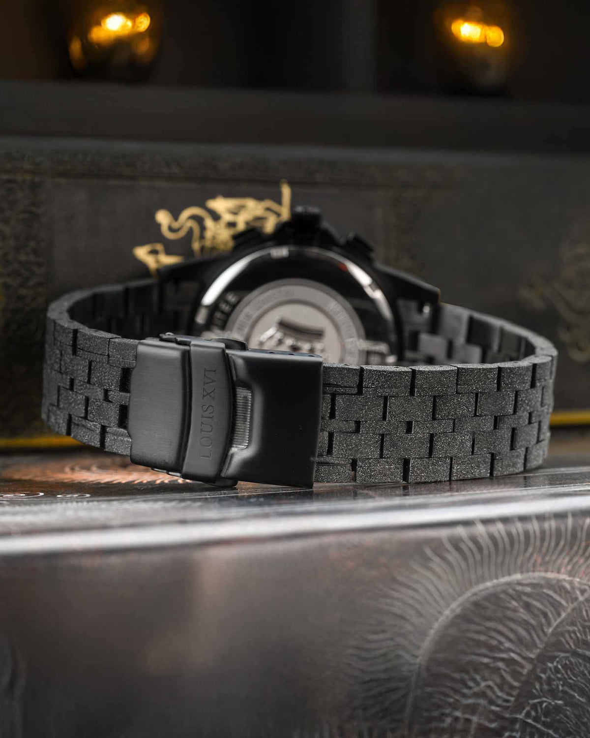Majesté Frosted Iced Out 1183 Desert Gold - 43mm