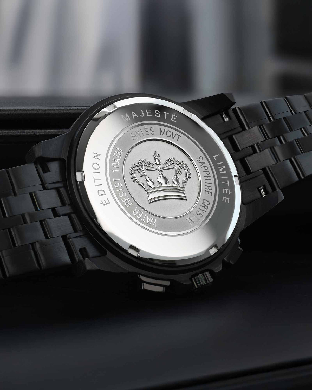 Majesté Frosted Iced Out 1183 Desert Gold - 43mm